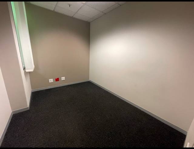 542M² OFFICE TO LET IN PARKTOWN